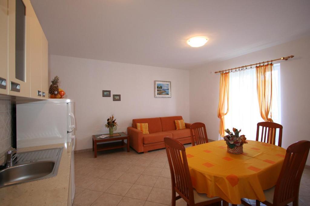 Apartments Bogovic Malinska Rom bilde