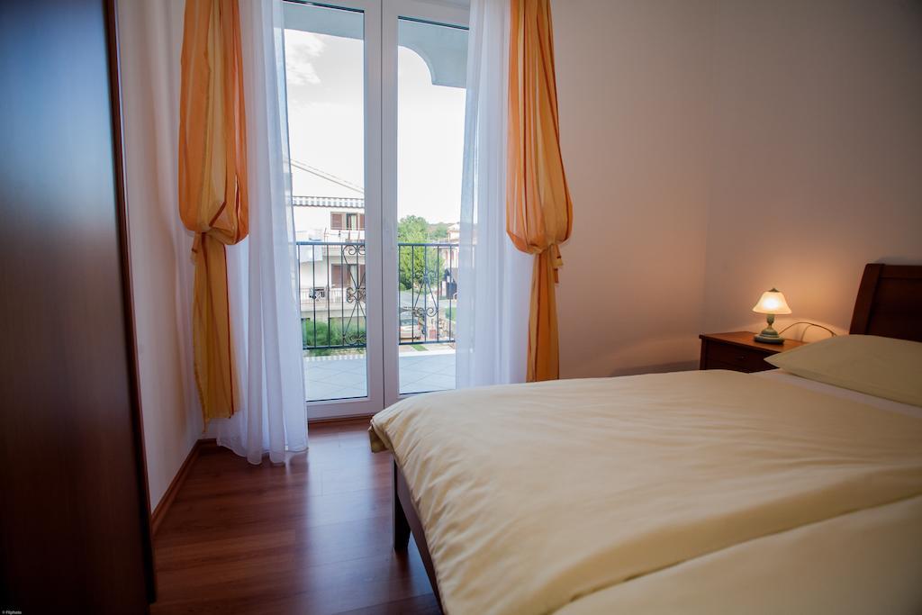 Apartments Bogovic Malinska Eksteriør bilde