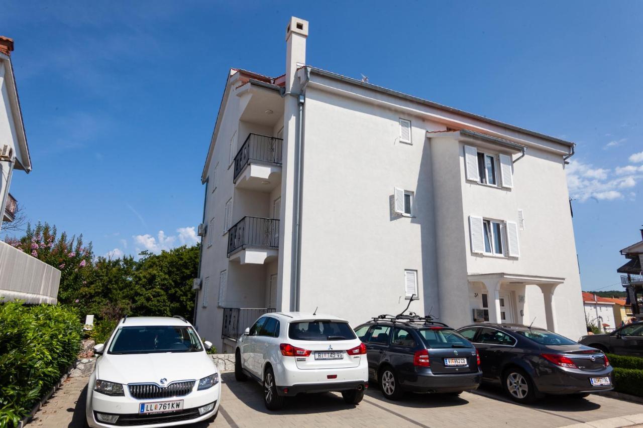 Apartments Bogovic Malinska Eksteriør bilde